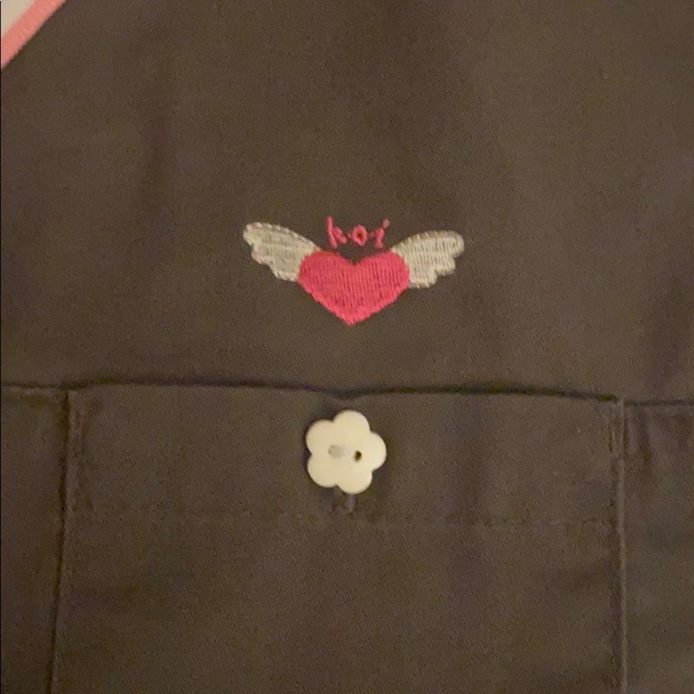 Scrub top - Picture 3 of 4